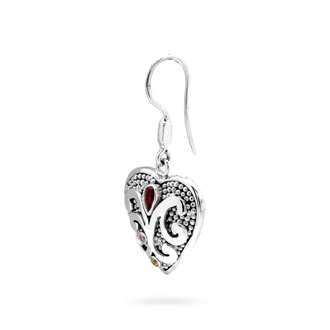 Orecchino cuore argento 925 millegrani con pietre naturali – vista laterale singolo – Cinta Tiga Warna Balinesia