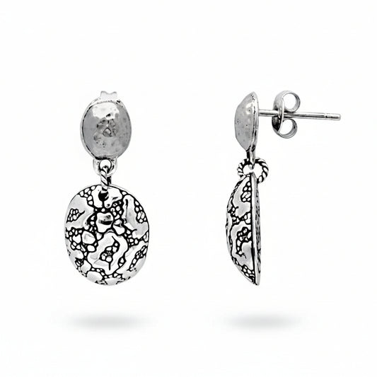 Orecchini Batu Agung in argento 925 – coppia vista frontale e laterale – Collezione Gunung Agung Balinesia